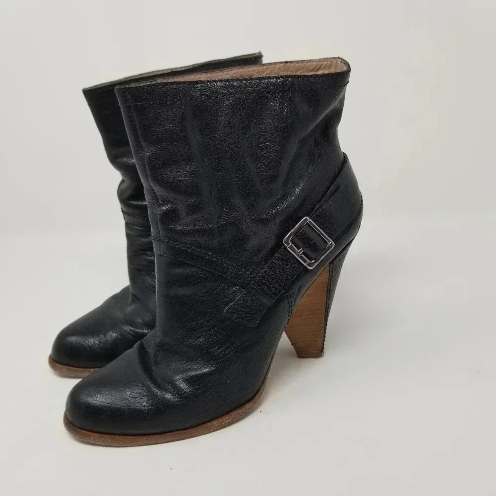 Belle by Sigerson Morrison Black Leather Heeled Boots 9